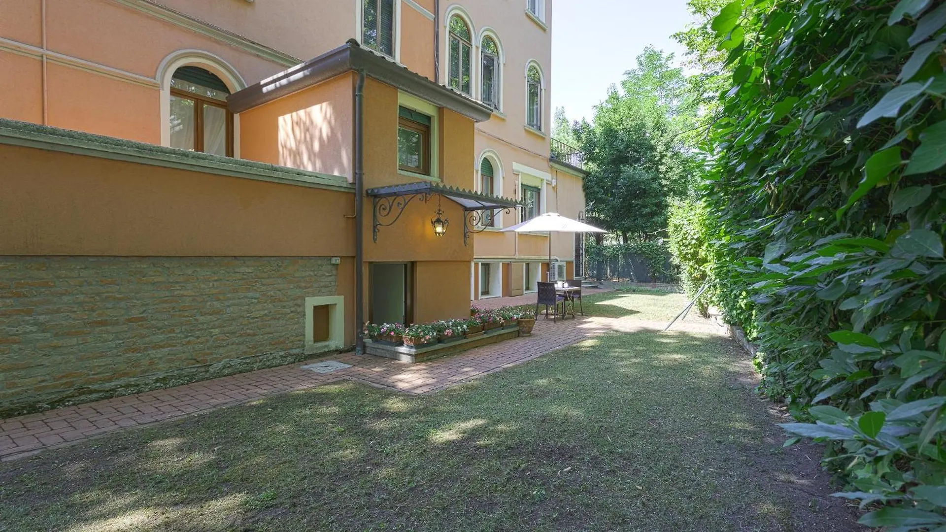 Venice-Lido Apartment With An Esclusive Garden Lido di Venezia 0*,  Italy