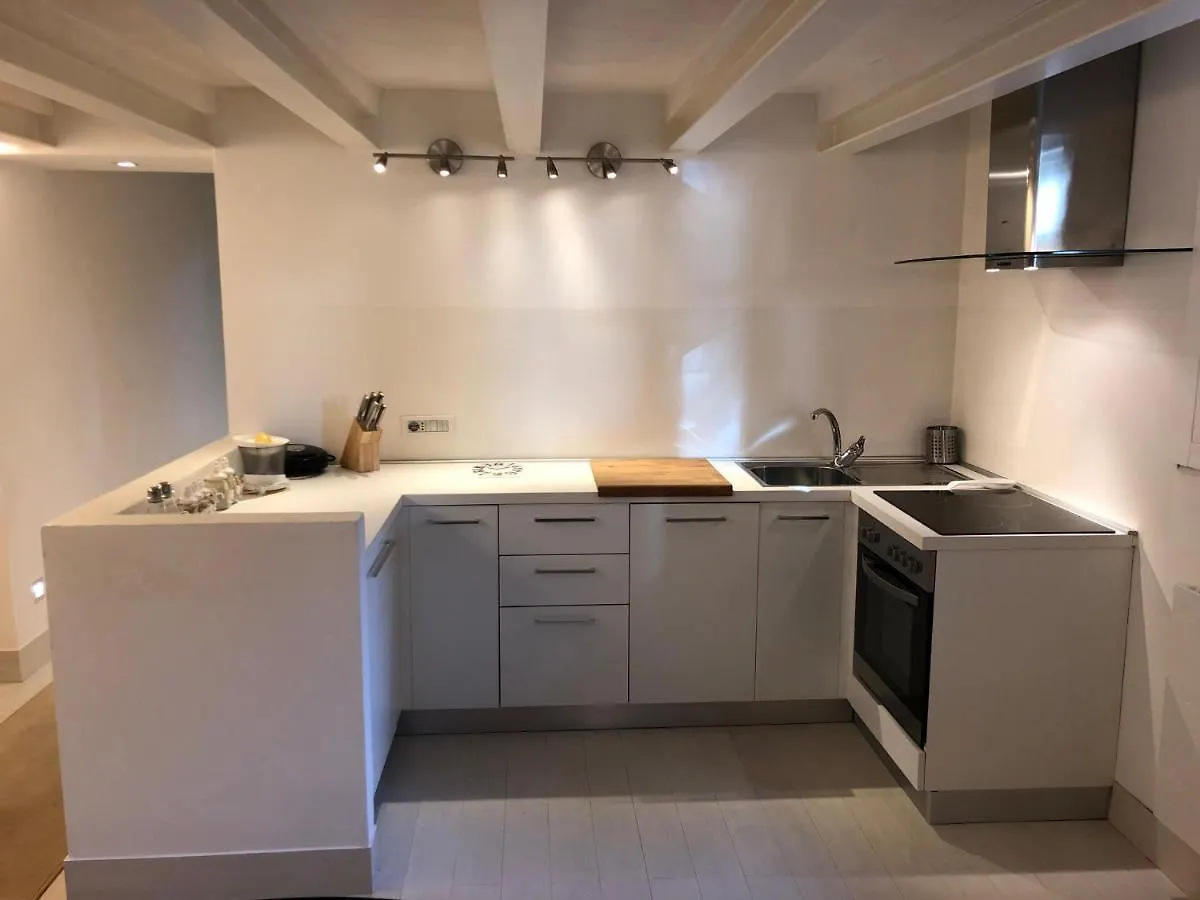 Venice-Lido Apartment With An Esclusive Garden Lido di Venezia Italy