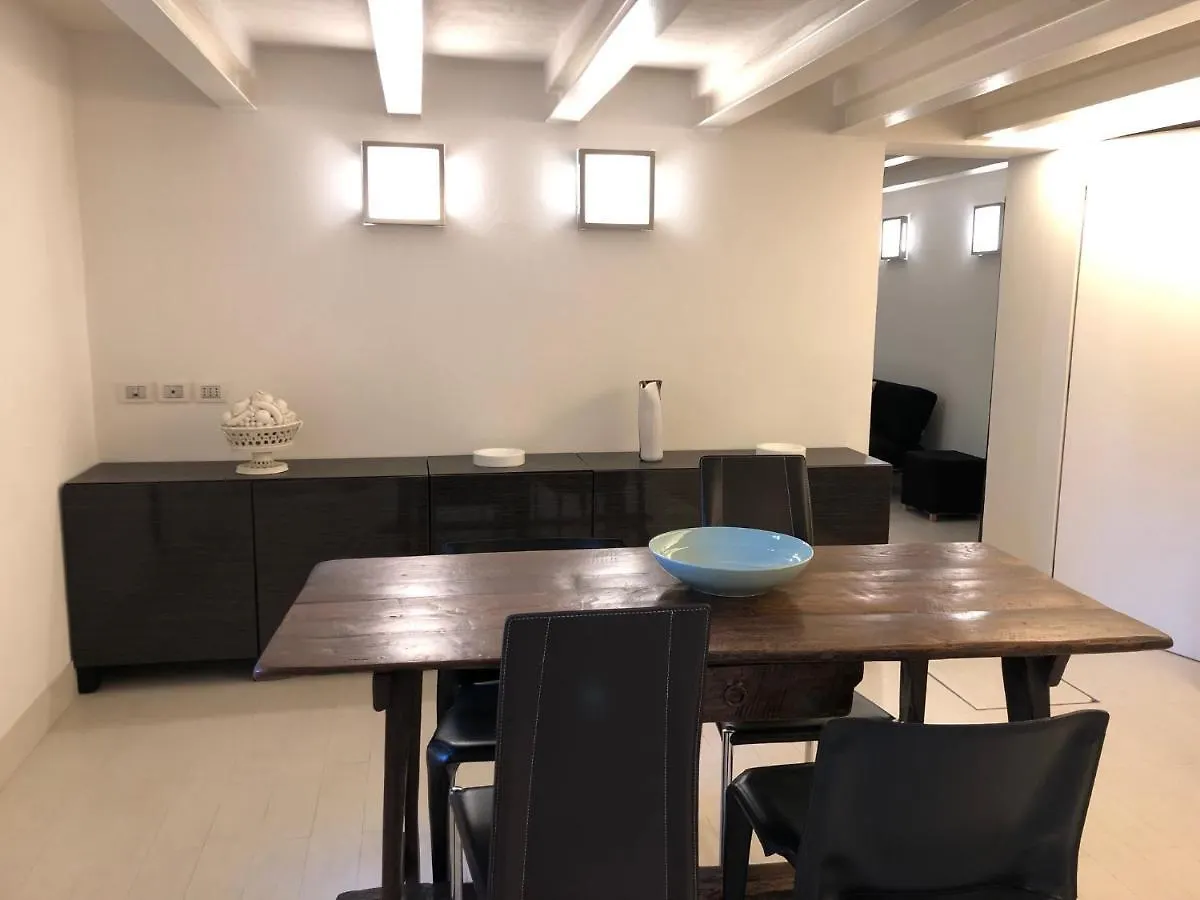 Venice-Lido Apartment With An Esclusive Garden Lido di Venezia Italy